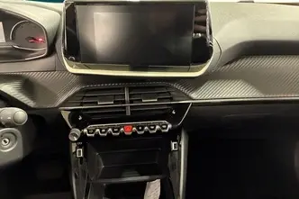 Peugeot 2008, 1.2, 96 kW, petrol, automatic, front-wheel drive