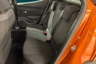 Peugeot 2008, 1.2, 96 kW, petrol, automatic, front-wheel drive