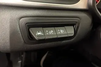 Renault Captur, 1.3, 103 kW, гибрид, автомат, передний привод