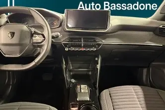 Peugeot 2008, electric, automatic, front-wheel drive