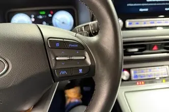 Hyundai Kona, electric, automatic, front-wheel drive