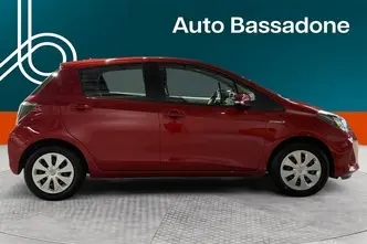 Toyota Yaris, 1.5, 55 kW, hybrid, automatic, front-wheel drive