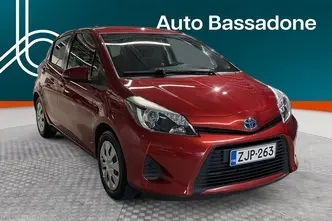 Toyota Yaris, 1.5, 55 kW, hybrid, automatic, front-wheel drive