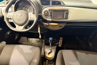 Toyota Yaris, 1.5, 55 kW, hybrid, automatic, front-wheel drive