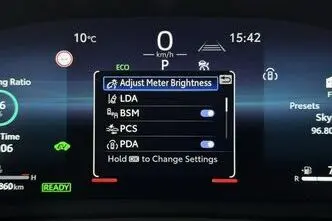 Toyota C-HR, 1.8, 72 kW, hybrid, automatic, front-wheel drive