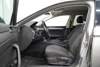 Volkswagen Passat, 1.6, 88 kW, diesel, manual, front-wheel drive