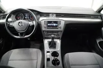 Volkswagen Passat, 1.6, 88 kW, diesel, manual, front-wheel drive