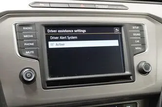 Volkswagen Passat, 1.6, 88 kW, diesel, manual, front-wheel drive