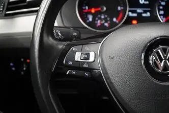 Volkswagen Passat, 1.6, 88 kW, diesel, manual, front-wheel drive