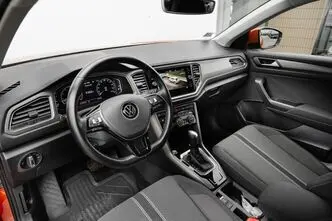 Volkswagen T-Roc, 1.5, 110 kW, bensiin, automaat