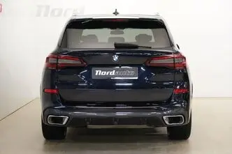 BMW X5, 3.0, 195 kW, diesel, automatic, four-wheel drive