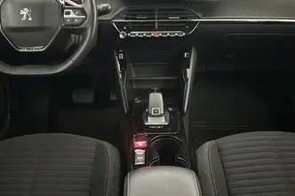 Peugeot 208, 1.2, 74 kW, petrol, automatic, front-wheel drive