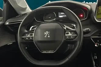 Peugeot 208, 1.2, 74 kW, petrol, automatic, front-wheel drive