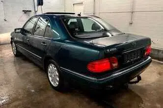 Mercedes-Benz E 280, 2.8, 150 kW, bensiin, automaat, tagavedu