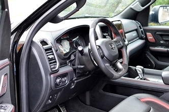 Ram 1500, 6.2, 523 kW, petrol, automatic, four-wheel drive