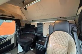 Mercedes-Benz Actros, 460 kW, diisel, automaat