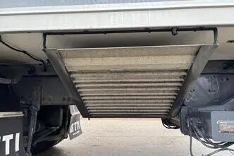 Volvo FM 330, 250 kW, diisel, automaat