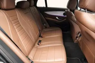 Mercedes-Benz E 300, 143 kW, pistikhübriid, automaat, nelikvedu