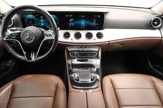 Mercedes-Benz E 300, 143 kW, pistikhübriid, automaat, nelikvedu