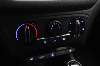 Hyundai i20, 1.0, 74 kW, bensiin, automaat, esivedu