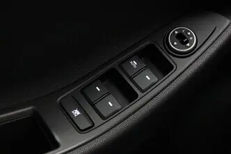 Hyundai i20, 1.0, 74 kW, bensiin, automaat, esivedu