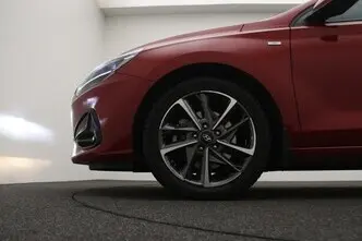 Hyundai i30, 1.5, 118 kW, hübriid, automaat, esivedu
