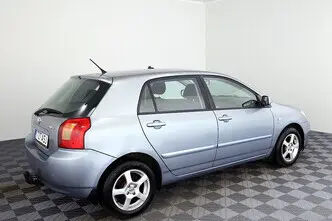 Toyota Corolla, 1.6, 81 kW, бензин, механическая, передний привод
