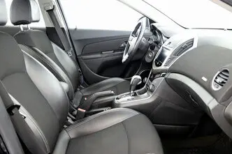 Chevrolet Cruze, 1.8, 104 kW, bensiin, automaat, esivedu