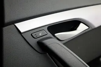 Hyundai i40, 2.0, 130 kW, bensiin, automaat, esivedu