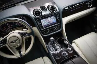 Bentley Bentayga, 6.0, 447 kW, bensiin, automaat, nelikvedu