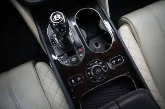Bentley Bentayga, 6.0, 447 kW, bensiin, automaat, nelikvedu