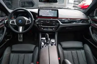 BMW 530, 2.0, 135 kW, uzlādējams hibrīds, automātiskā, pilnpiedziņa