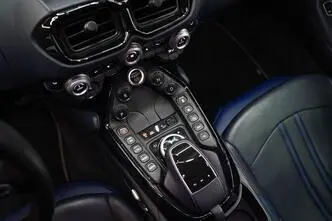 Aston Martin Vantage, 4.0, 375 kW, petrol, automatic, rear-wheel drive