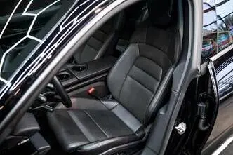 Porsche Taycan, 140 kW, electric, automatic, four-wheel drive