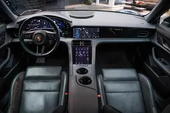 Porsche Taycan, 140 kW, electric, automatic, four-wheel drive