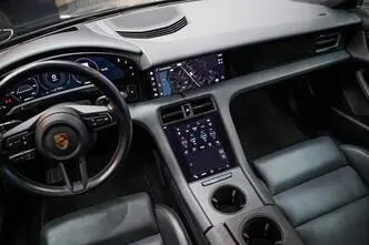 Porsche Taycan, 140 kW, electric, automatic, four-wheel drive