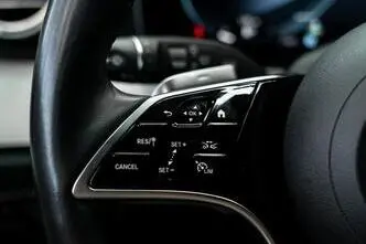 Mercedes-Benz E 300, 2.0, 143 kW, hibrīds, automātiskā, aizmugurējā piedziņa