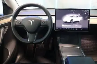 Tesla Model Y, 153 kW, elekter, automaat, nelikvedu