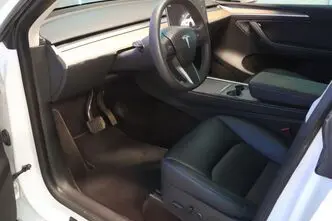 Tesla Model Y, 153 kW, elekter, automaat, nelikvedu