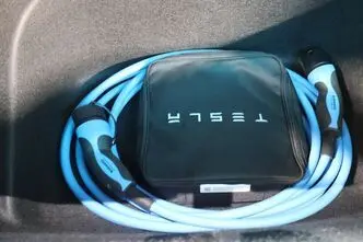 Tesla Model Y, 153 kW, elekter, automaat, nelikvedu