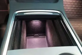 Tesla Model Y, 153 kW, elekter, automaat, nelikvedu