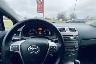 Toyota Avensis, 1.8, 108 kW, bensiin, automaat, esivedu