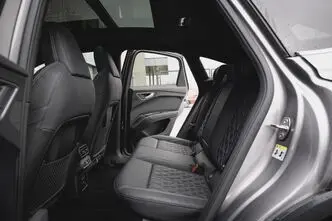 Audi Q4 e-tron, 70 kW, electric, automatic, rear-wheel drive