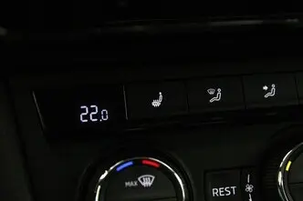 Škoda Superb, 1.6, 88 kW, diisel, automaat, esivedu