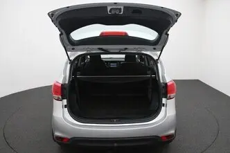 Kia Carens, 1.6, 99 kW, bensiin, manuaal, esivedu