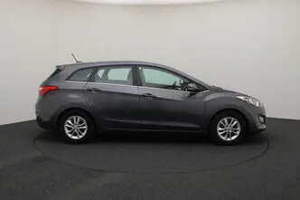 Hyundai i30, 1.6, 99 kW, bensiin, manuaal, esivedu