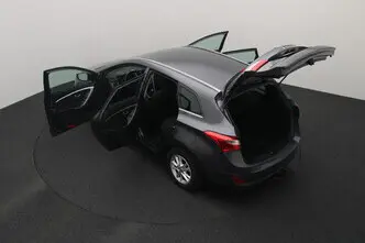 Hyundai i30, 1.6, 99 kW, bensiin, manuaal, esivedu