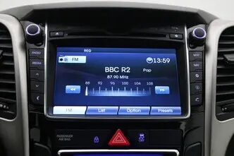 Hyundai i30, 1.6, 99 kW, bensiin, manuaal, esivedu