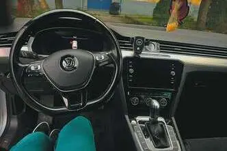 Volkswagen Passat, 1.6, 88 kW, diesel, automatic, front-wheel drive