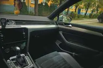 Volkswagen Passat, 1.6, 88 kW, diesel, automatic, front-wheel drive